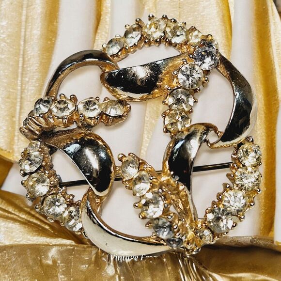 Vtg Interlocking Chain Brooch Open Flower Rhinestones Gold Tone Statement Pin - Picture 5 of 8